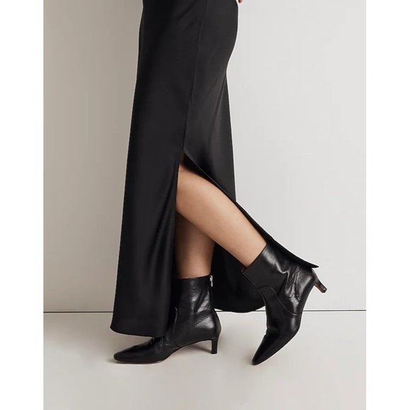 Madewell The Dimes Kitten-Heel Boot in True Black - Picture 4 of 10